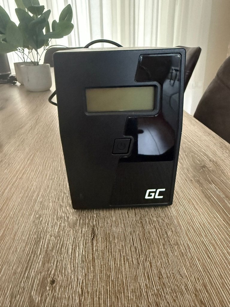 Green Cell RTII UPS, Ophalen, Zo goed als nieuw