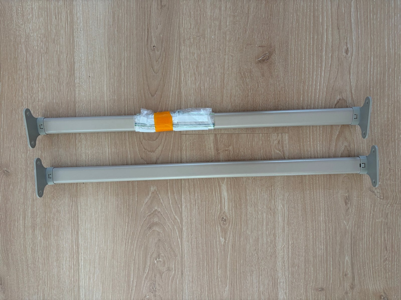 Stevige Kledingroedes voor PAX kast 75cm 2 stuks, Ophalen, Gebruikt, 50 tot 100 cm, Metaal