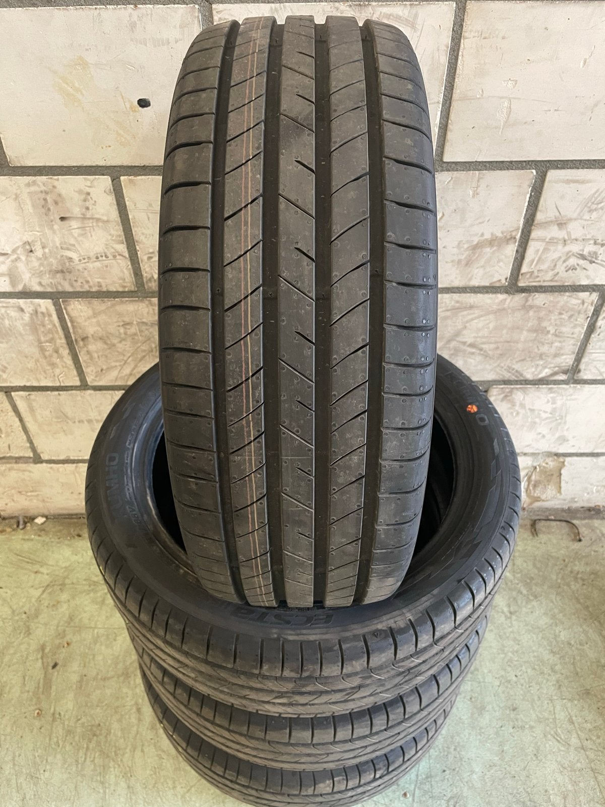 Nieuwe Kumho Ecsta HS52 zomerbanden 205/45R17 88V, Nieuw, 17 inch, Berkvens, Band(en)