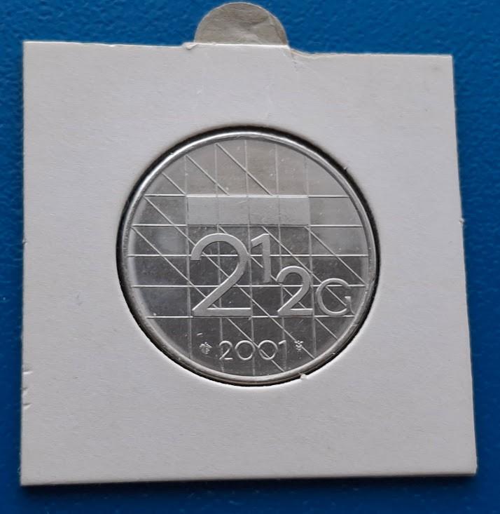 2 1/2 gulden 2001 - Beatrix in munthouder, Postzegels en Munten, Munten | Nederland, Verzenden, Koningin Beatrix, 2½ gulden, Losse munt