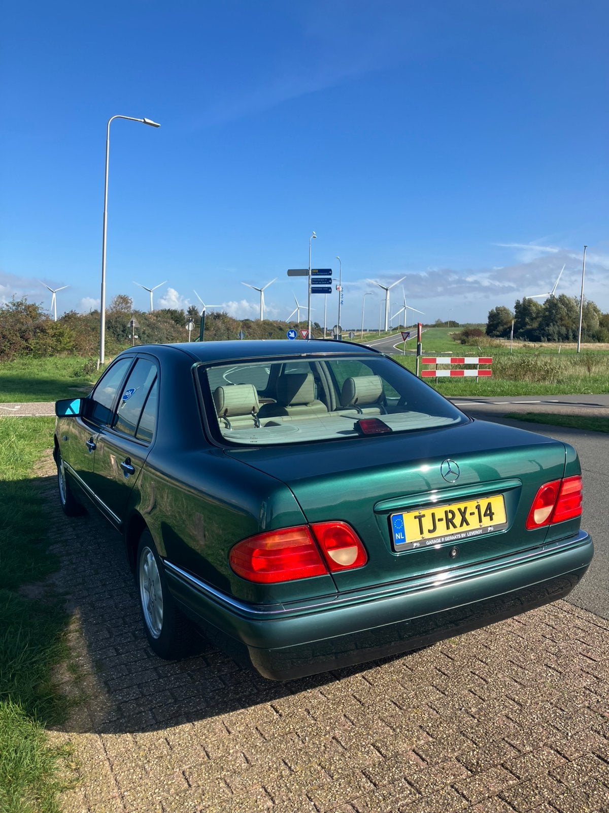 Mercedes-Benz E-Klasse 2.4 E240 Sedan Elegance AUT 1998, foto 6