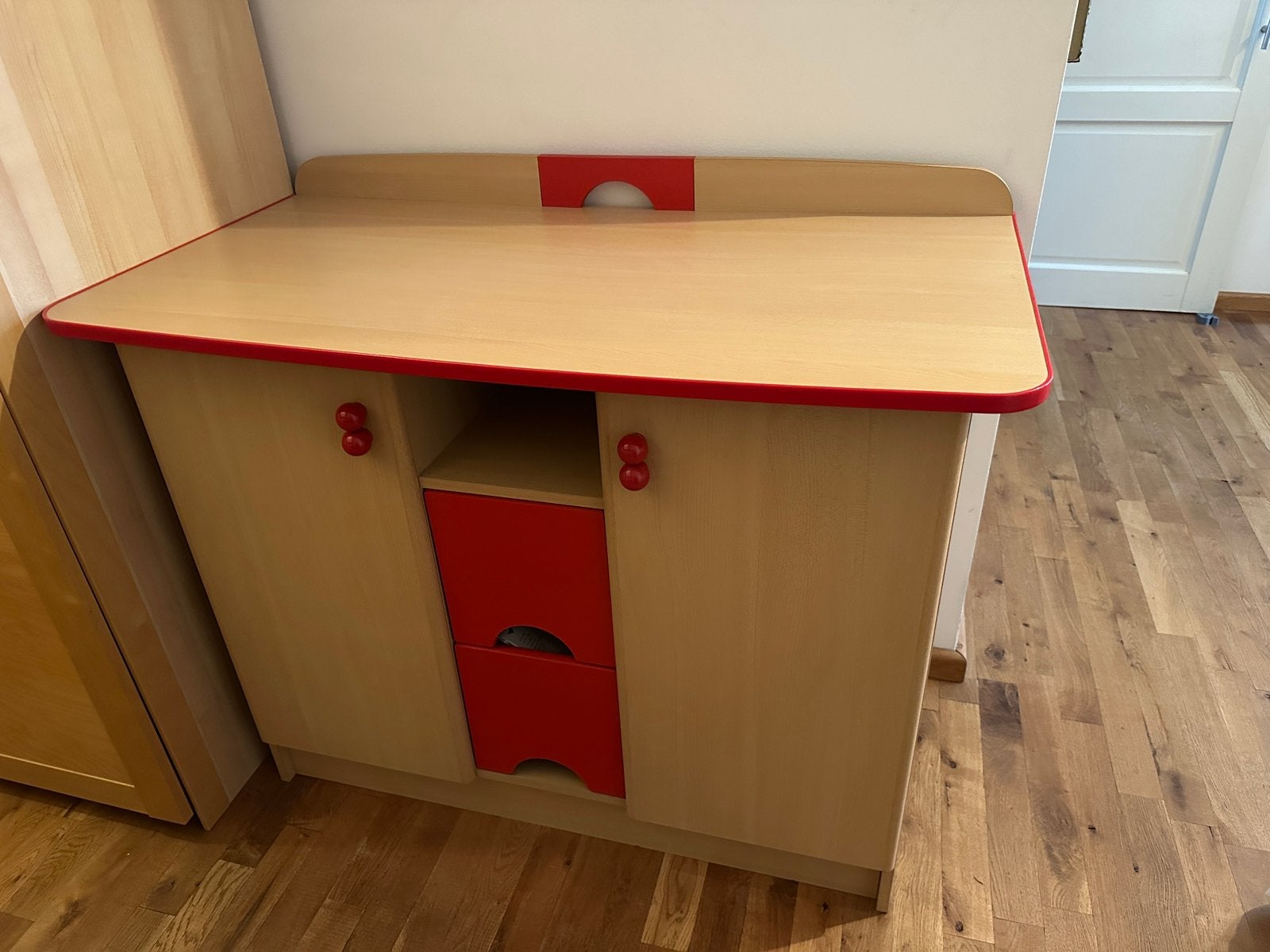 Prenatal Commode kast, commodekast, werktafel, Ophalen, 50 tot 70 cm, 105 cm of meer, 100 cm of meer
