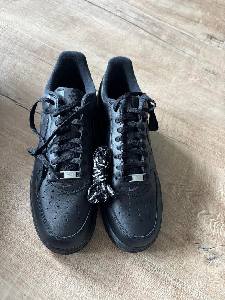 Nike Air Force 1 Low Supreme Black, Zwart, Nieuw, Ophalen of Verzenden, Sneakers of Gympen