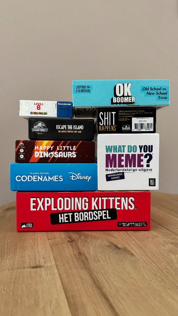 Bordspellen set: Exploding Kittens, Codenames Disney, etc., Een of twee spelers, Verzenden, Zo goed als nieuw, Verschillende