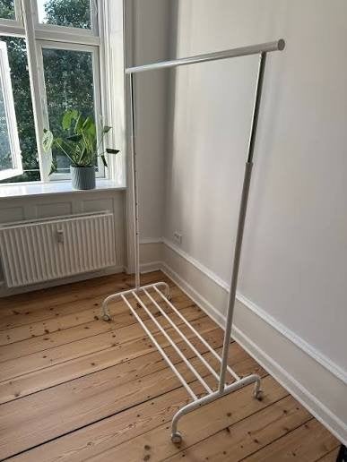 Ikea Rigga - Kledingrek wit /kapstok, Huis en Inrichting, Kasten | Kledingkasten, Ophalen, 25 tot 50 cm, 50 tot 100 cm, Minder dan 100 cm