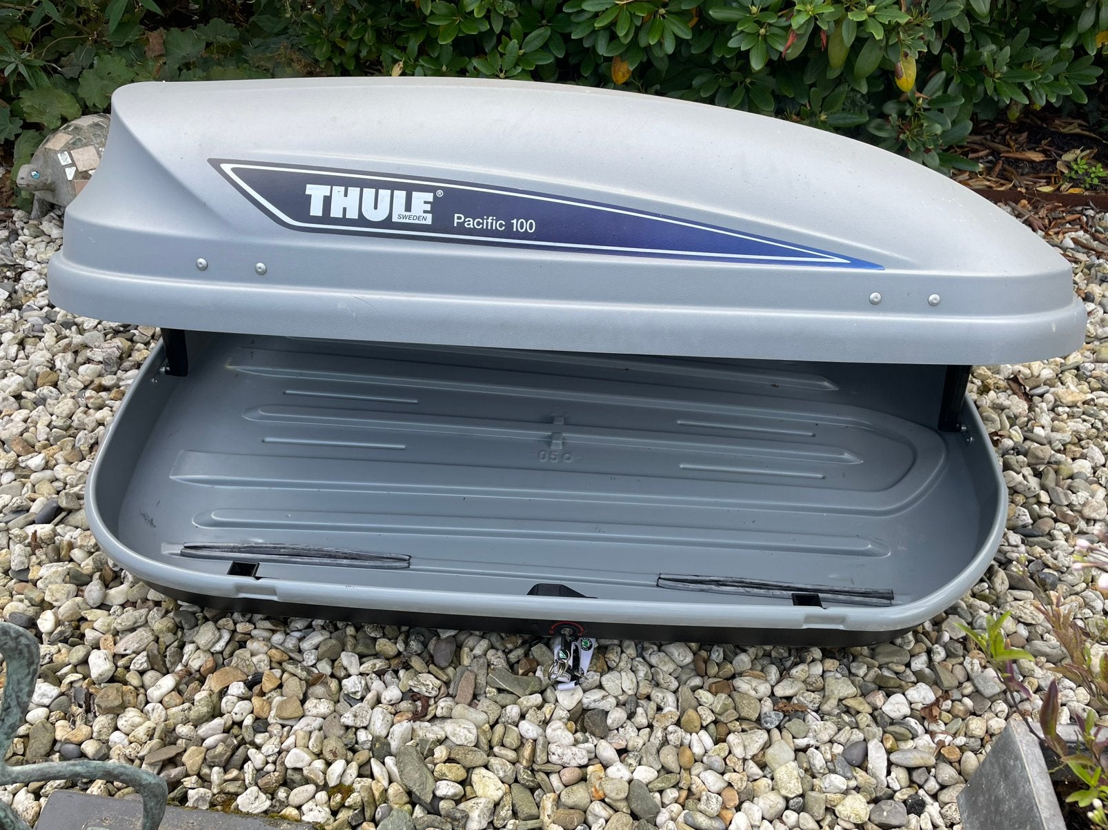 Dakkoffer Thule 100, Ophalen, Zo goed als nieuw
