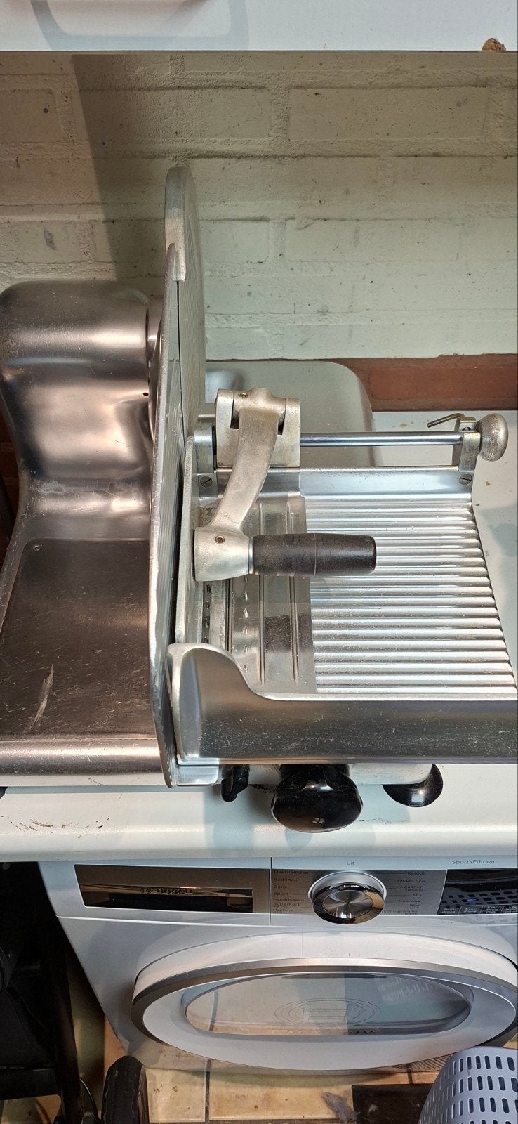 Perfect werkende vleeswaren snijmachine 0-14mm instelbaar., Ophalen, Gebruikt, Bakkerij en Slagerij