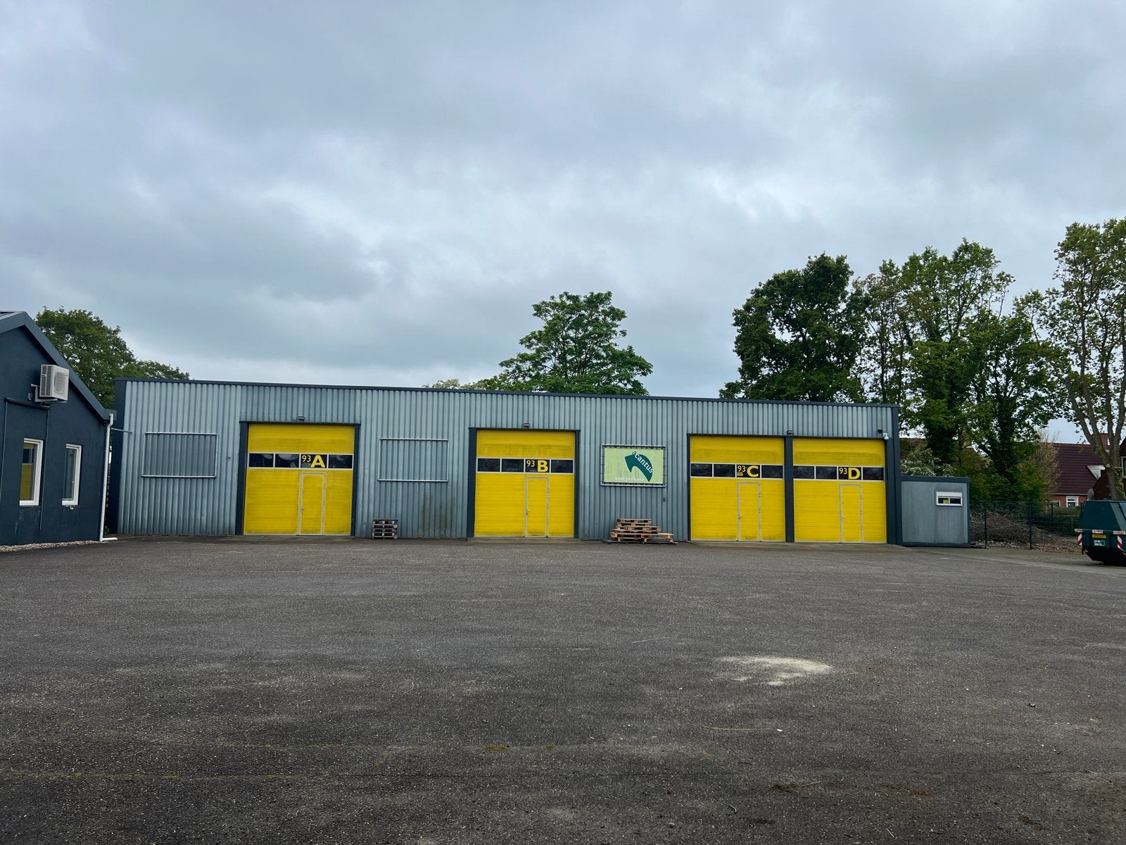 Bedrijfsruimte / opslagruimte te huur (m2448934360) — Bedrijfs ...
