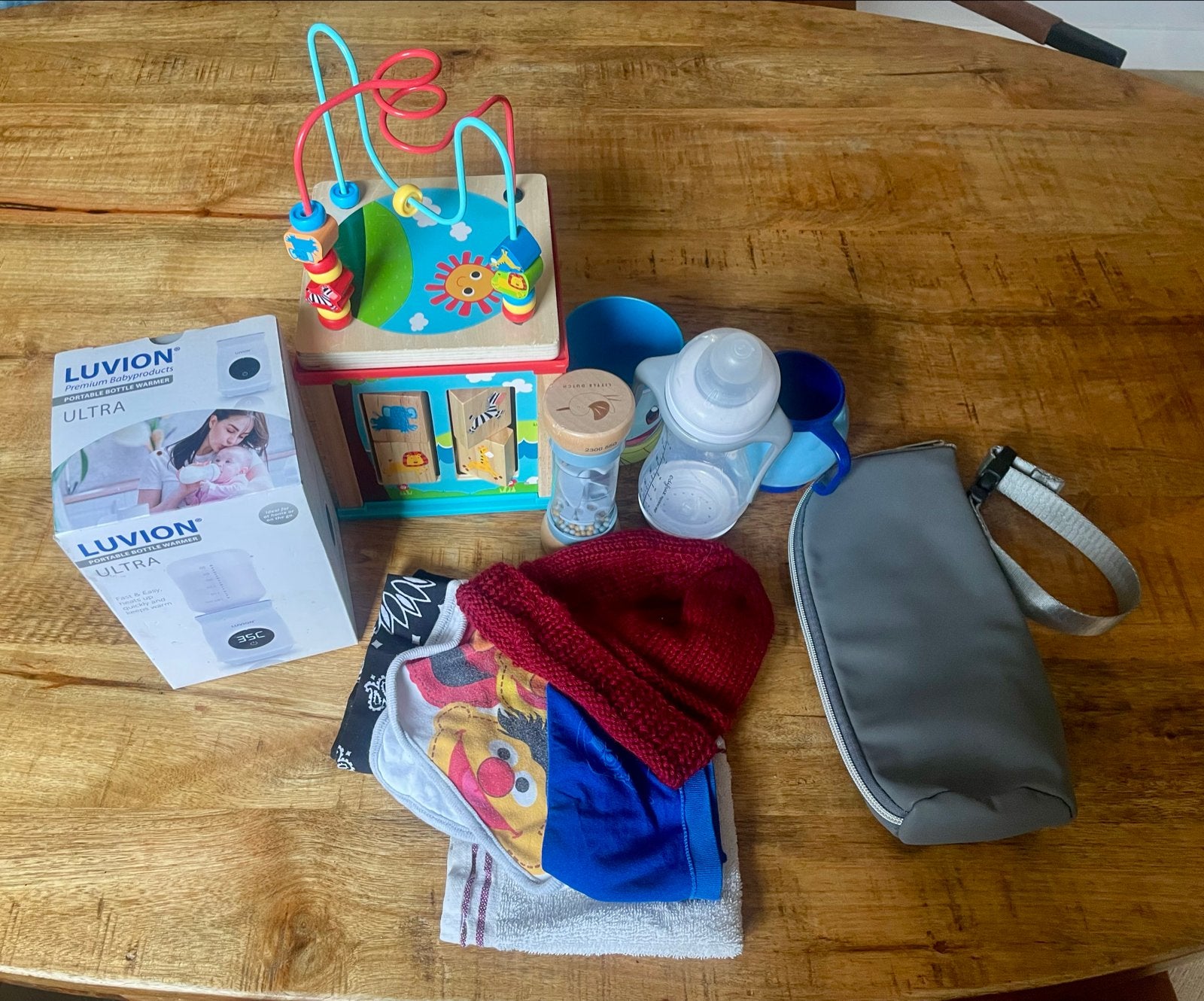 Baby set: flessenwarmer, speelgoed, kleding en meer, Ophalen, Zo goed als nieuw