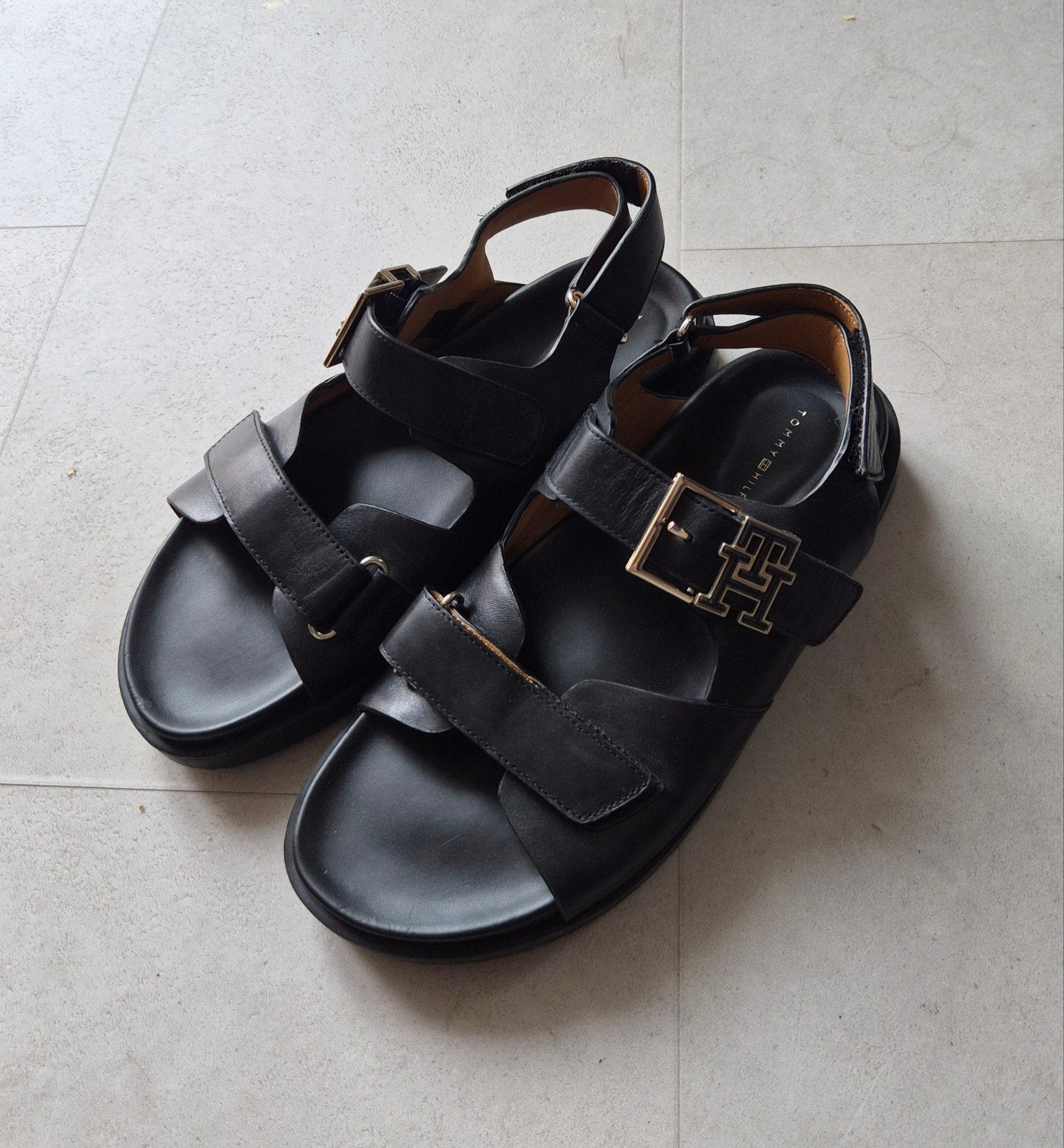 Tommy hilfiger leren sandalen  nieuw, Verzenden, Zwart, Nieuw, Sandalen of Muiltjes