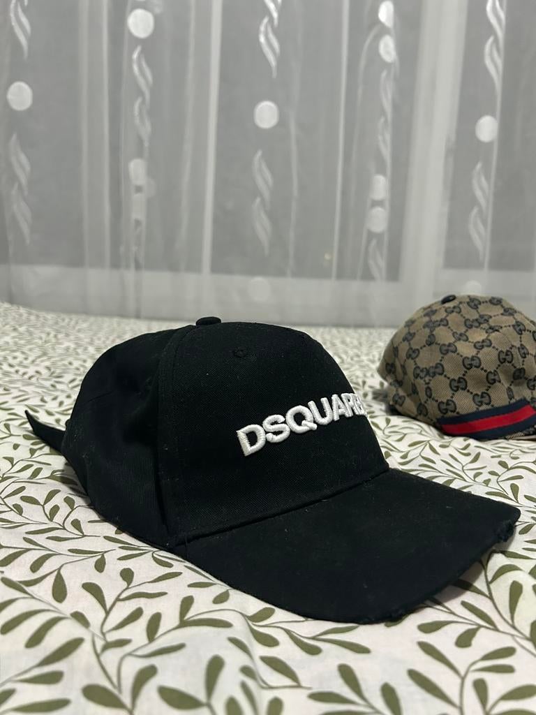 Dsquared2 pet, Ophalen, Zo goed als nieuw