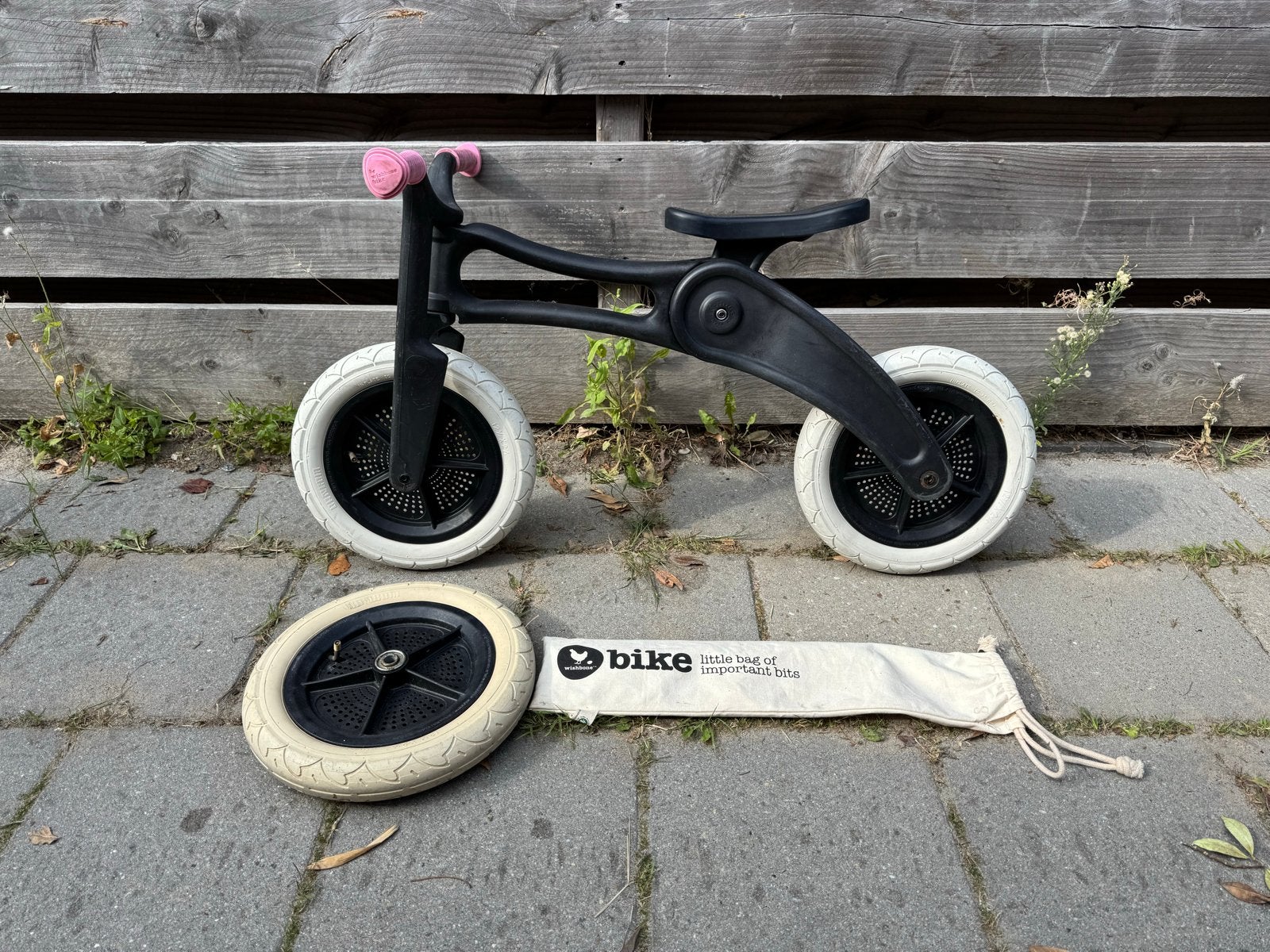 Wishbone Bike 3-in-1 Loopfiets Zwart met Witte Banden, Ophalen, Gebruikt, Loopfiets