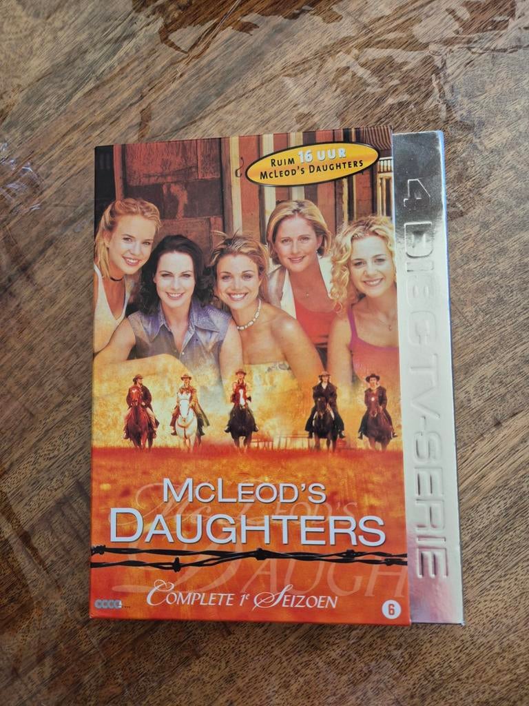 MCLeod's Daughters Complete Collection DVD, Cd's en Dvd's, Boxset, Vanaf 9 jaar, Ophalen of Verzenden, Zo goed als nieuw
