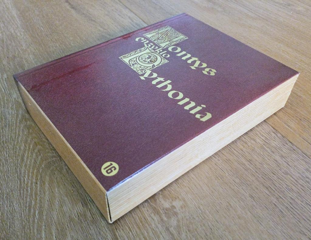 Monty's Enzyklo Pythonia 4 DVD's boxset, Alle leeftijden, Ophalen of Verzenden, Zo goed als nieuw, Boxset