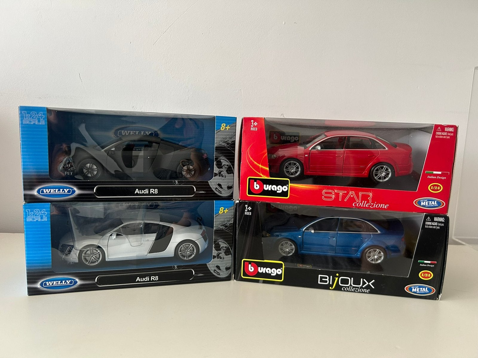 Set Audi 1/24 R8 & RS4 Welly-Bburago, Ophalen of Verzenden, Zo goed als nieuw, Bburago