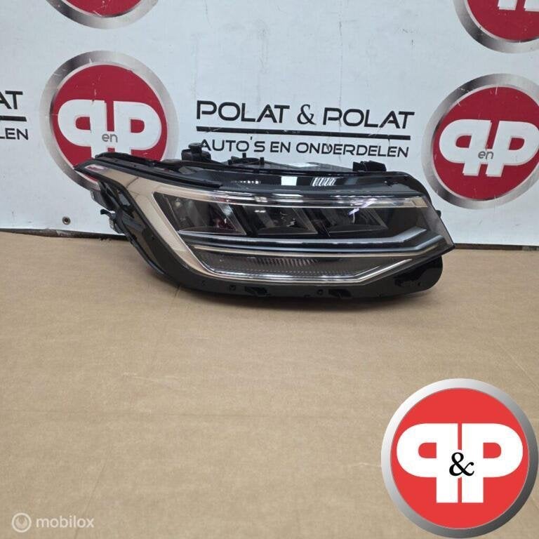 Tiguan 5NA Facelift koplamp Rechts 5NB941036C