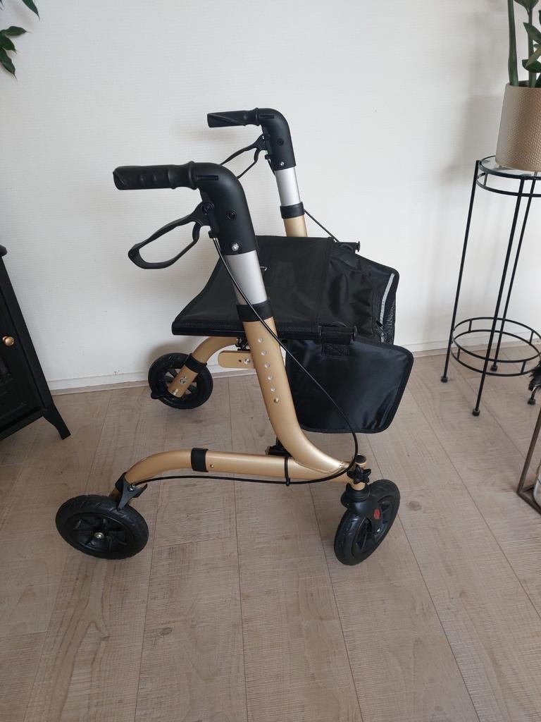Rollator, Diversen, Ophalen, Zo goed als nieuw