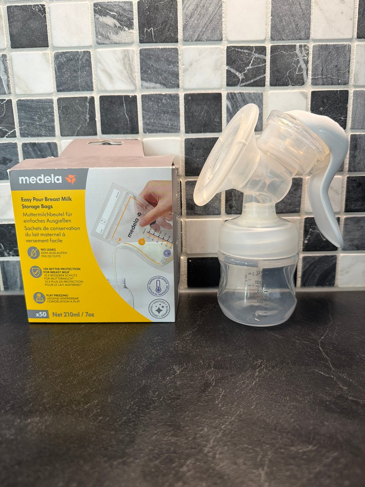 Philips Avent handkolf en bewaarzakjes, Ophalen, Gebruikt, Medela, Borstkolf