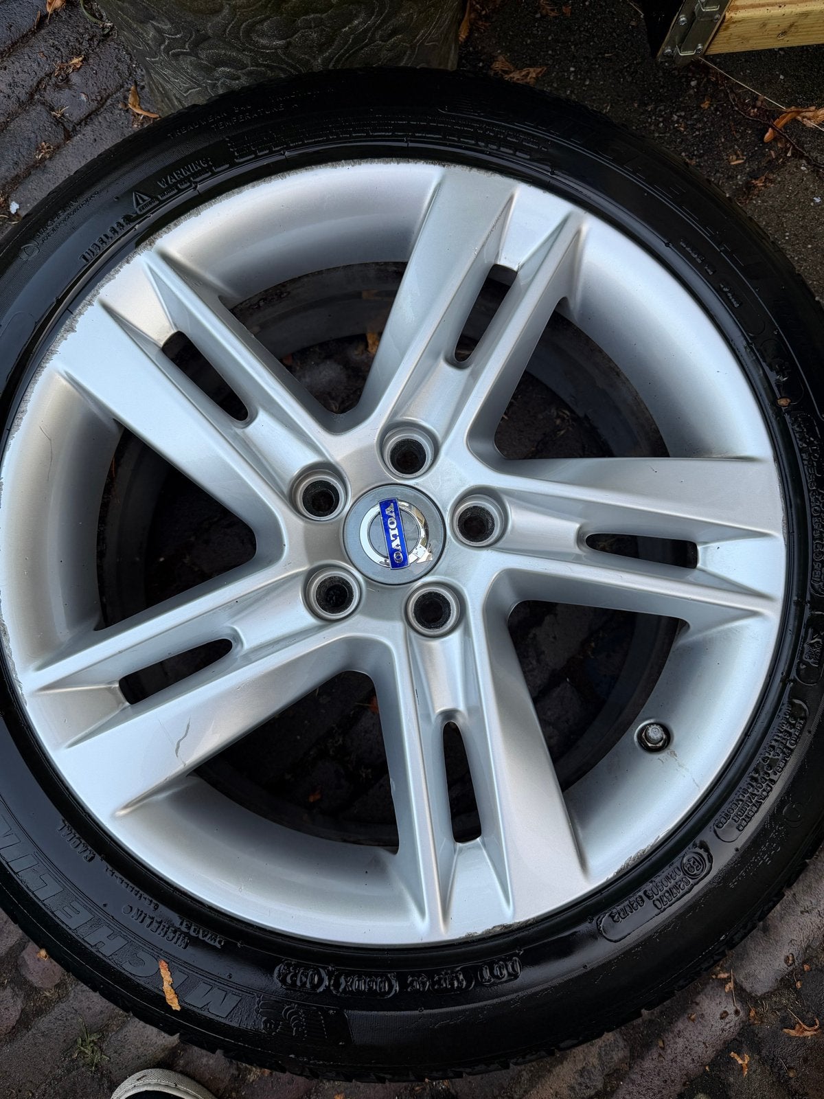Volvo velgenset 17 inch met Michelin zomerbanden, Ophalen of Verzenden, Gebruikt, Zomerbanden, Banden en Velgen