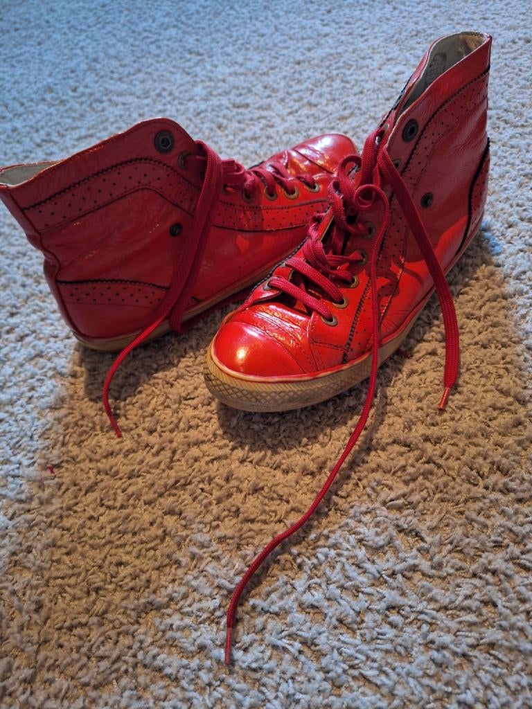 Rode SPM sneakers maat 41, Kleding | Dames, Schoenen, Ophalen of Verzenden, Zo goed als nieuw, Rood, Sneakers of Gympen