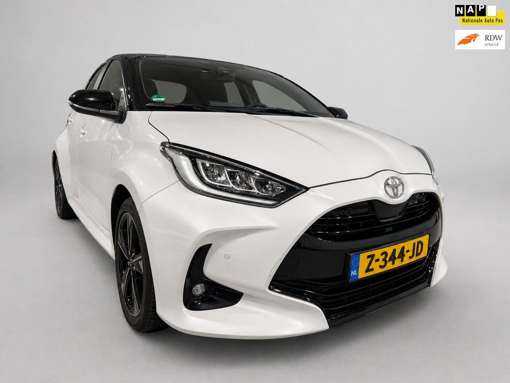 Toyota Yaris 1.5 Hybrid 130 Launch Edition - HeadUp - Camera, 450 kg, Gebruikt, Adaptive Cruise Control, 450 kg