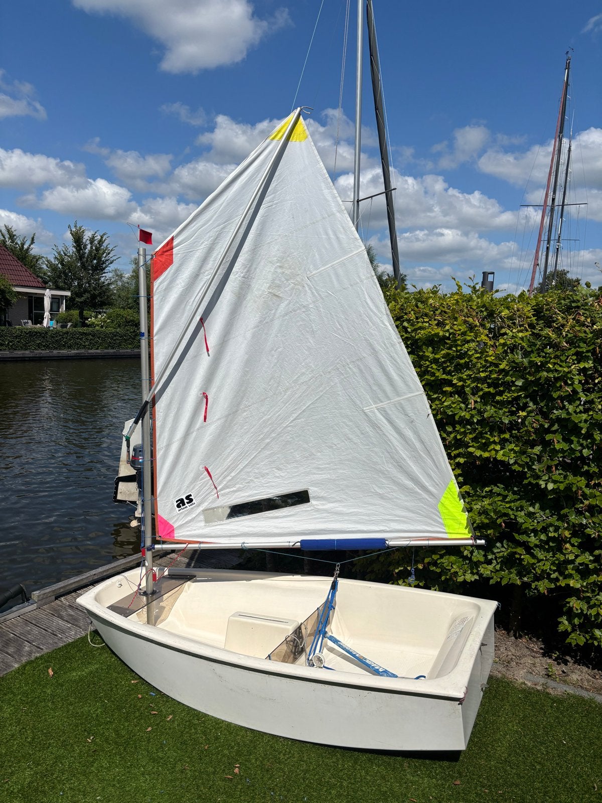 Optimist zeilboot, compleet met zeilen en roeispanen, Ophalen, Gebruikt, Polyester, Optimist