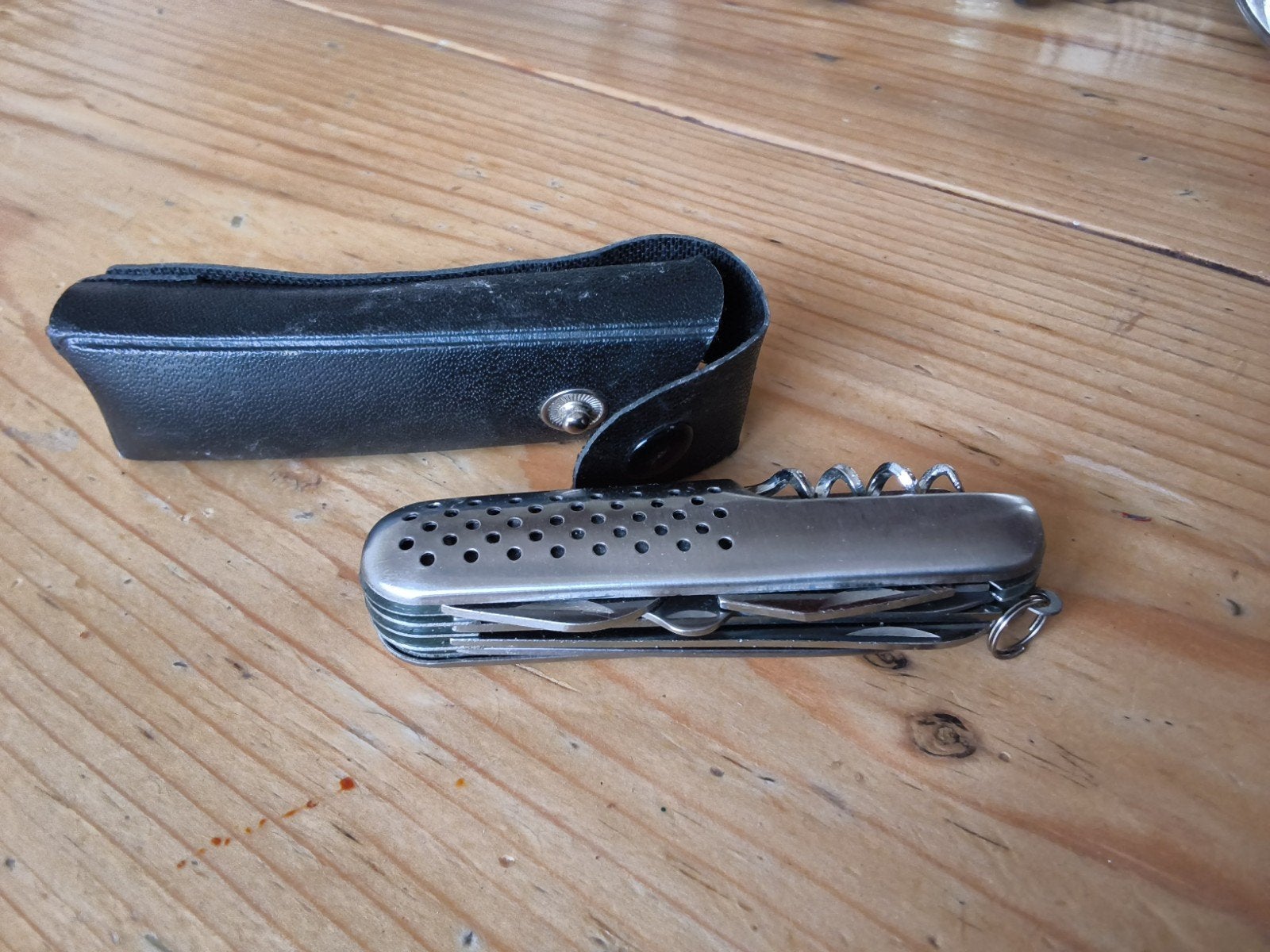Multifunctioneel zakmes met kurkentrekker en etui, Ophalen of Verzenden