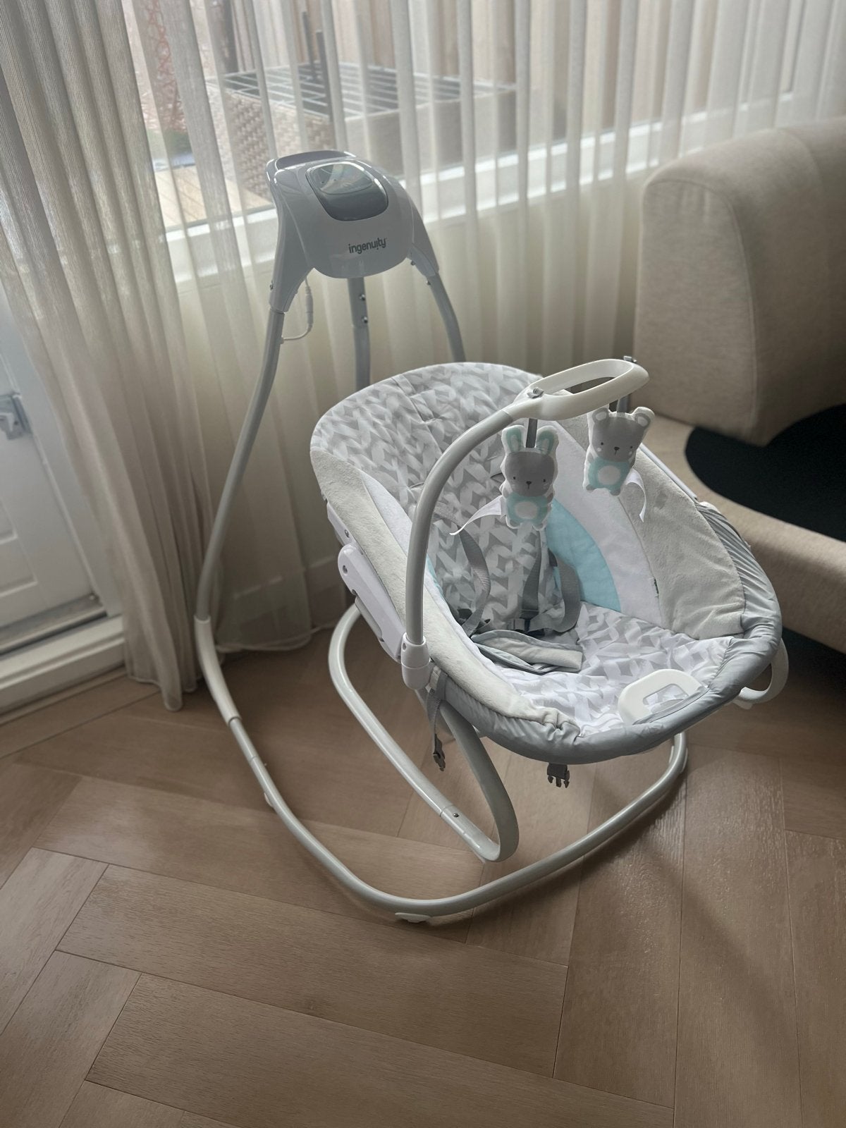 Ingenuity elektrische Schommelstoel/Wipstoel - ZGAN, Kinderen en Baby's, Overige merken, Schommelstoel, Ophalen of Verzenden, Met gordel(s) of riempje(s)