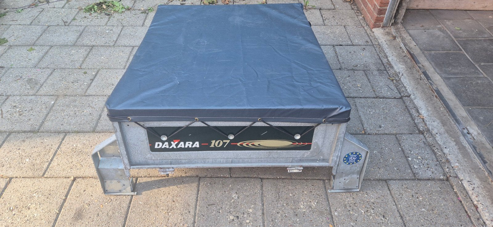 Daxara 107 aanhanger opbouw met nieuwe afdekzeil, Ophalen