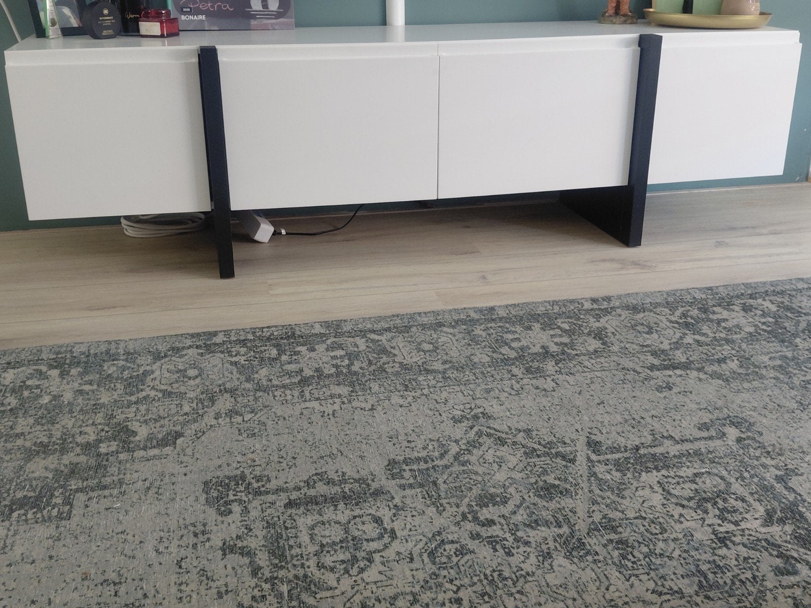 Fonq Meubella tv-meubel z.g.a.n, Huis en Inrichting, Ophalen, 150 tot 200 cm, Zo goed als nieuw, Minder dan 100 cm