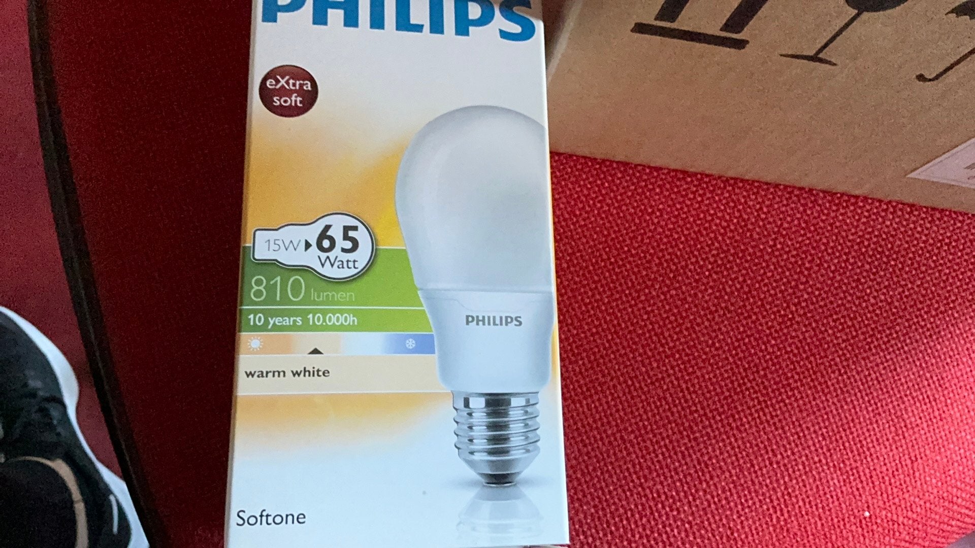 Philips softone  15 watt equivalent 65 watt E 27 warm white, Nieuw, Spaarlamp, Warm wit, Philips