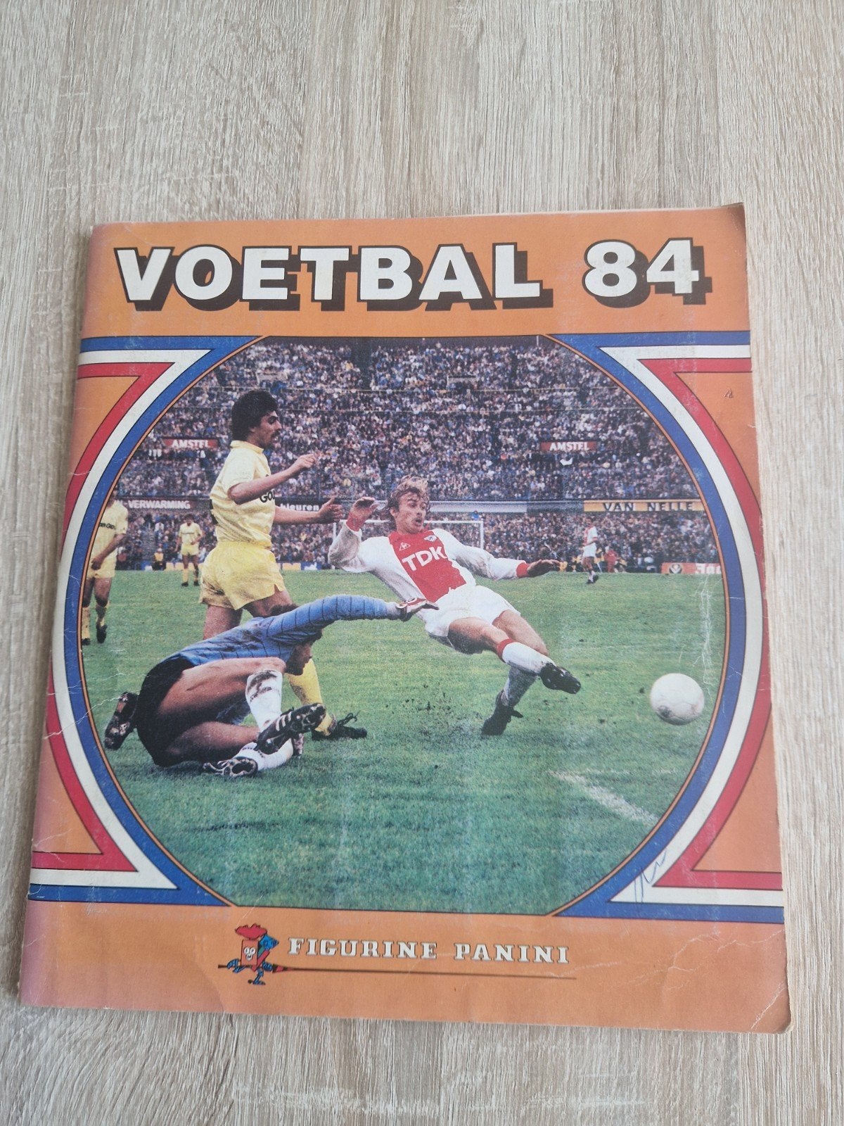 Panini Voetbal 84 Album - Compleet met alle plaatjes, Ophalen of Verzenden, Gebruikt, Overige binnenlandse clubs, Boek of Tijdschrift