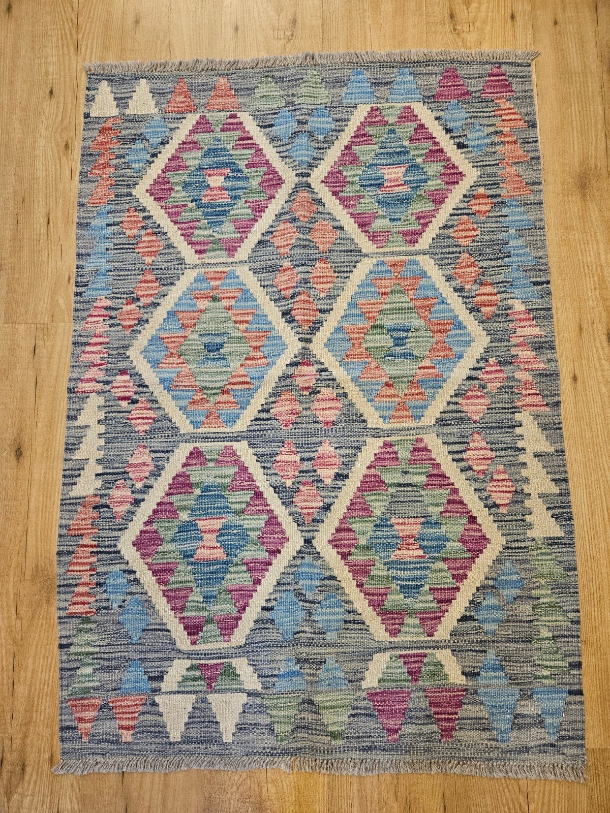 Handgeweven oosterse wollen kelim 121x83, Huis en Inrichting, Stoffering | Tapijten en Kleden, Info@SlatsAntiek.nl, 100 tot 150 cm