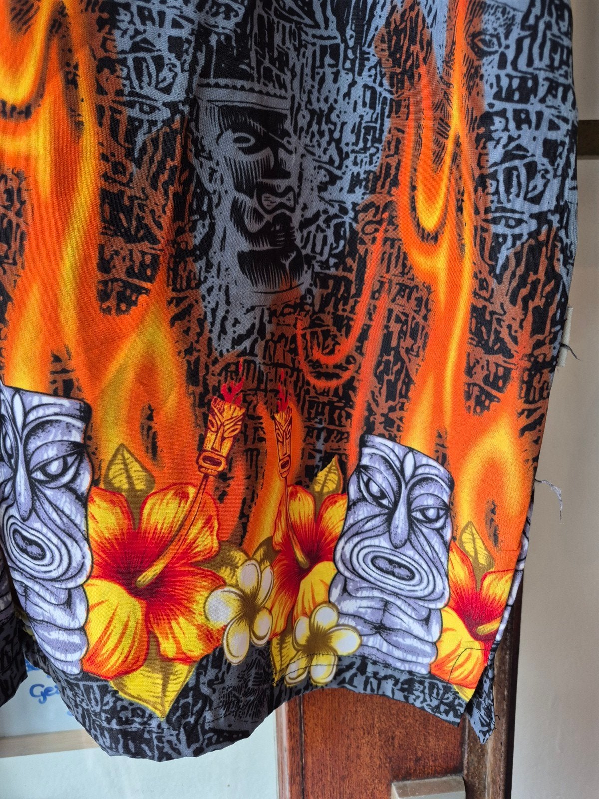 Maracay Hawaï overhemd met vlammen en tiki-maskers, Meerkleurig, Maat 56/58 (XL), Ophalen of Verzenden, Zo goed als nieuw