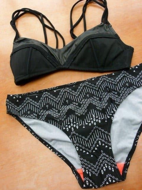 Zwart witte bikini maat S 36 Hunkemöller, Zwart, Ophalen of Verzenden, Zo goed als nieuw, Bikini