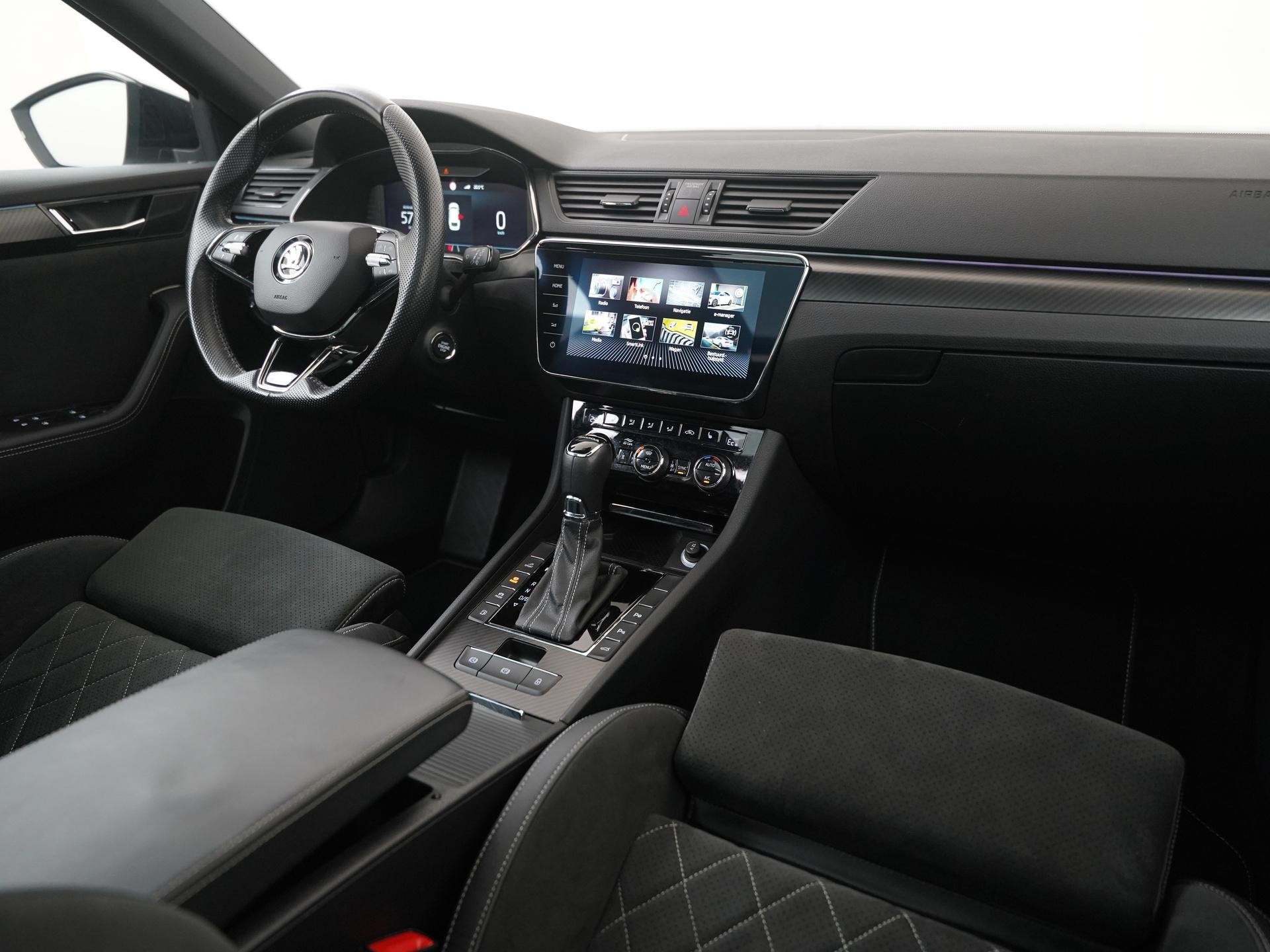 Skoda Superb Combi 1.4 TSI iV Sportline | Panoramadak | Matr, Auto's, Gebruikt, Euro 6, 4 cilinders, Alcantara