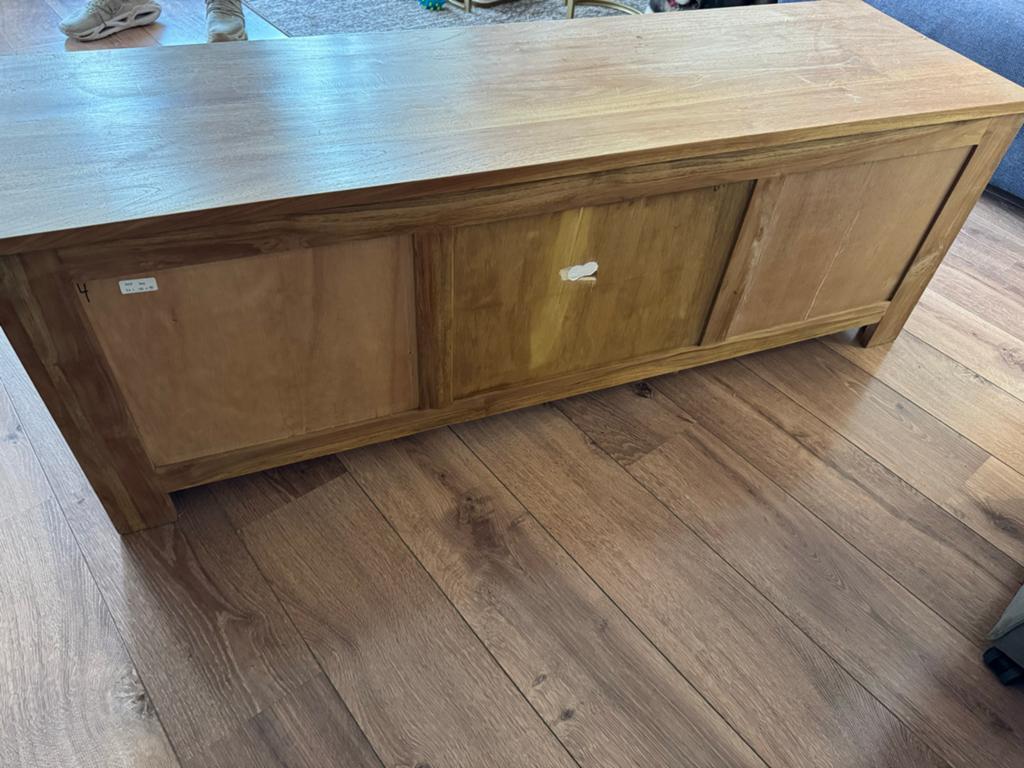 Massief houten tv-meubel, Ophalen, Gebruikt, 100 tot 150 cm, Minder dan 100 cm