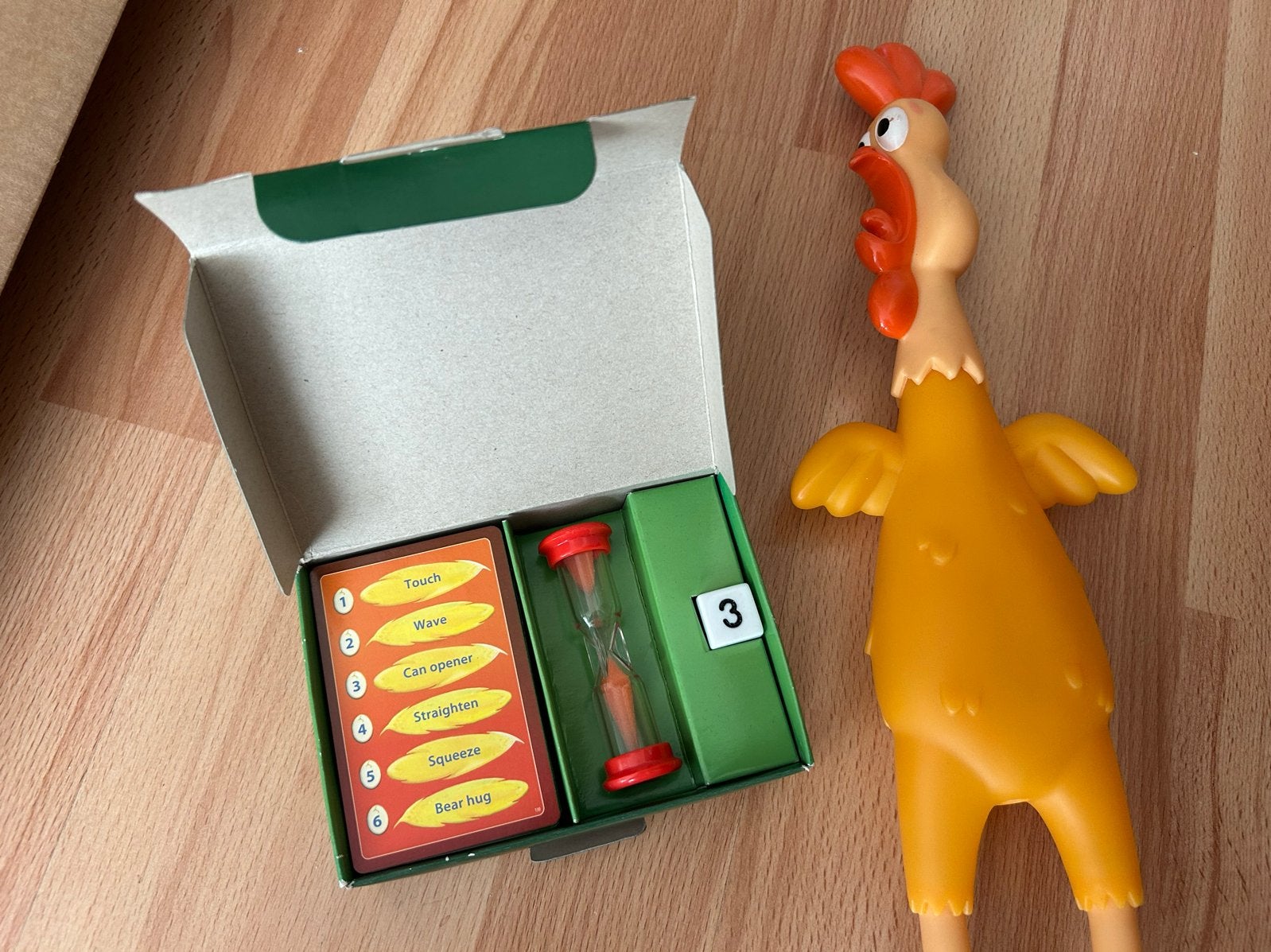 Chicken Charades spel met piepende kip, Drie of vier spelers, Ophalen of Verzenden, Zo goed als nieuw