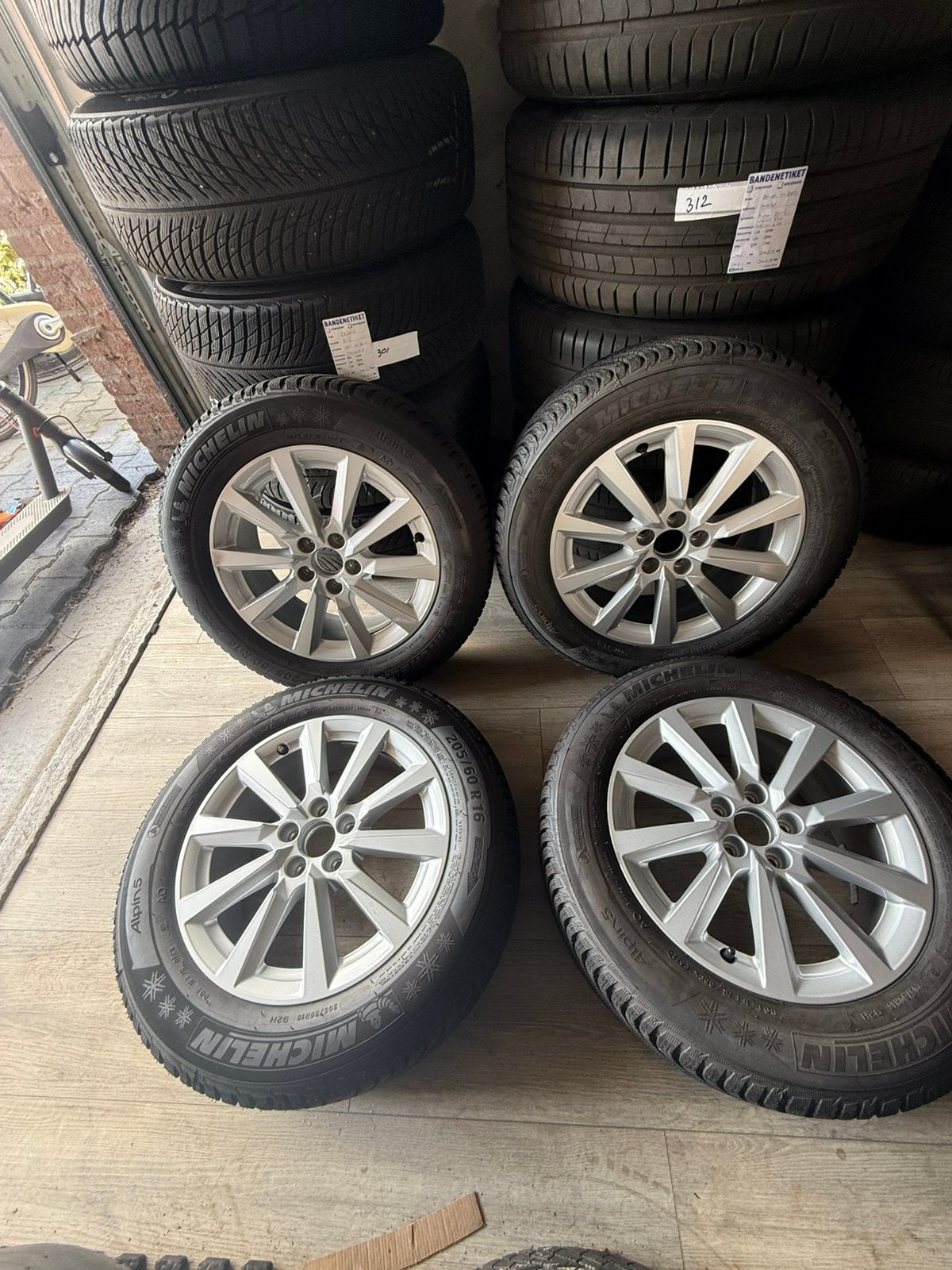 Orginele audi velgen/winter/16inch/banden als nieuw, Audi, 16 inch, ----, Banden en Velgen