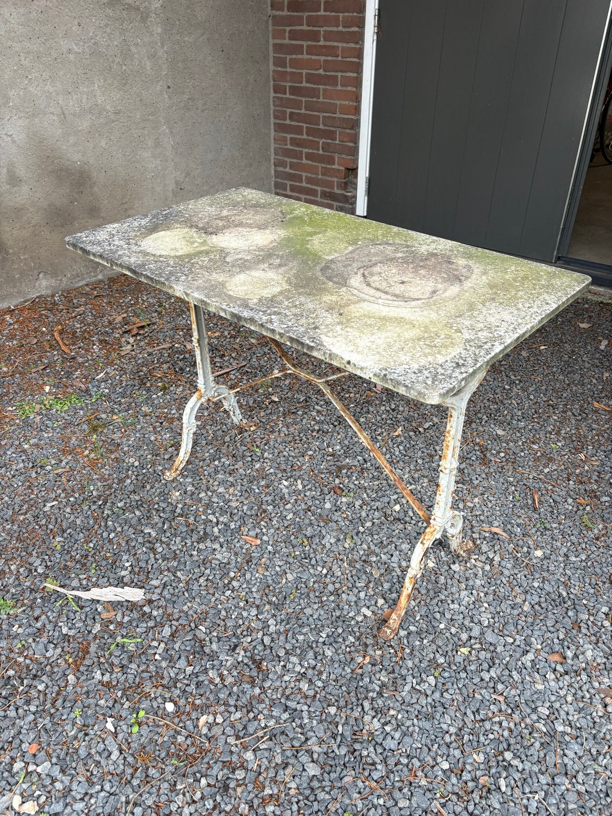 Parijse Antieke gietijzeren tafel met marmeren blad, Antiek en Kunst, Ophalen