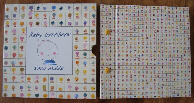 Baby Groeiboek - Sara Midda - hardcover/cassette, Ophalen of Verzenden, Zo goed als nieuw, Sara Midda