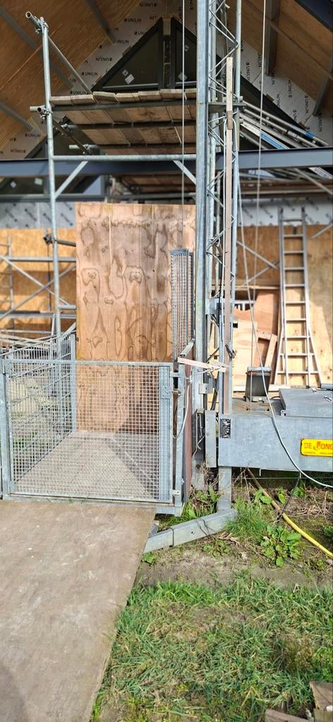 Bouwlift in goede staat, Doe-het-zelf en Verbouw, Bouwliften, Ophalen, Bouwlift
