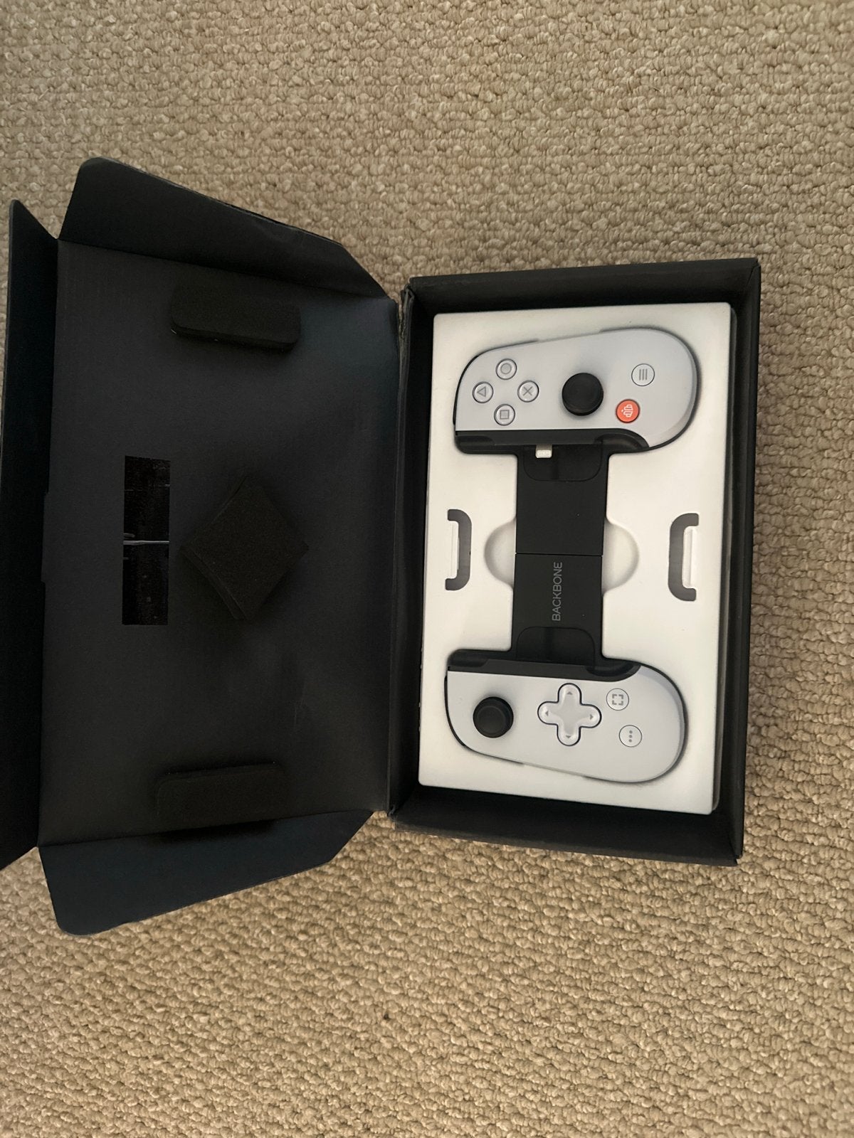 Backbone One Mobile Gaming Controller voor iPhone (Lightning, Backbone, Ophalen of Verzenden, Zo goed als nieuw, Mobiel