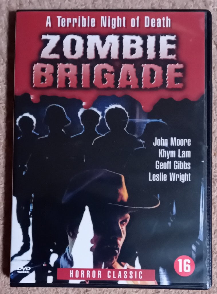Zombie Brigade, Vanaf 16 jaar, Ophalen of Verzenden, Zo goed als nieuw, Vampiers of Zombies
