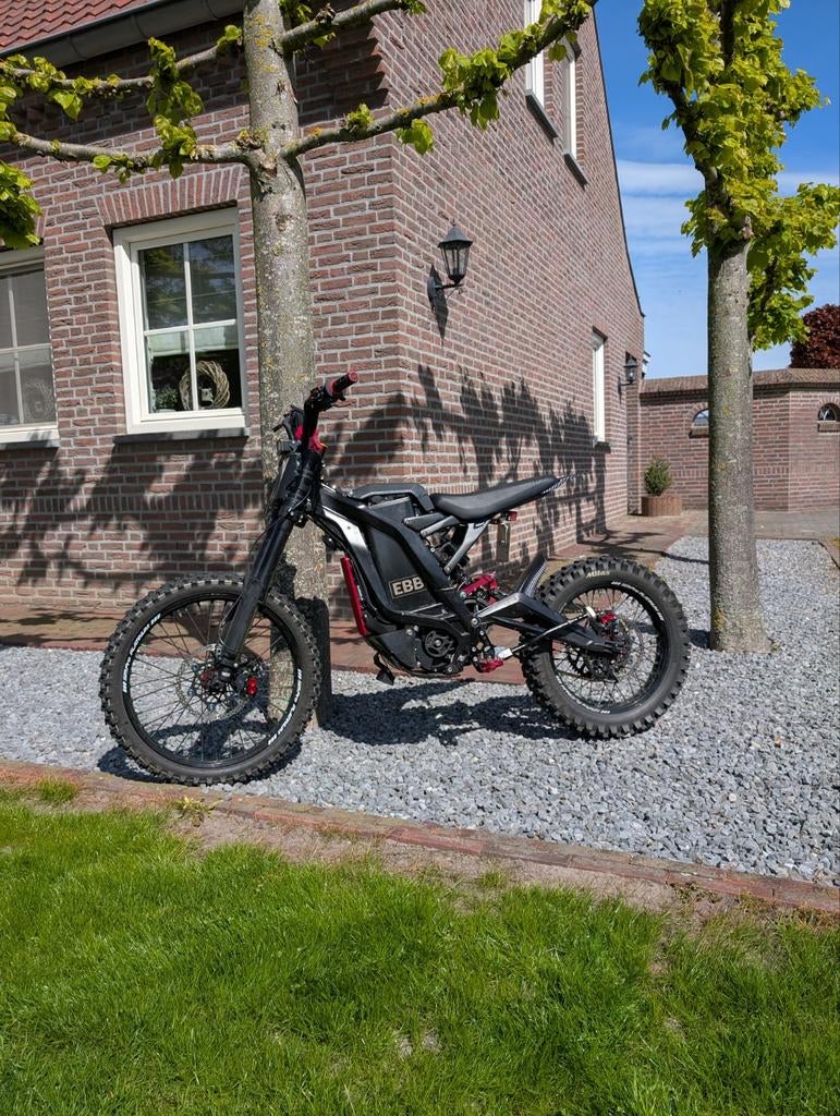 Fully build 72v surron licht bee met kenteken, Fietsen en Brommers, Brommers | Crossbrommers, Zo goed als nieuw, Ophalen, Overige merken