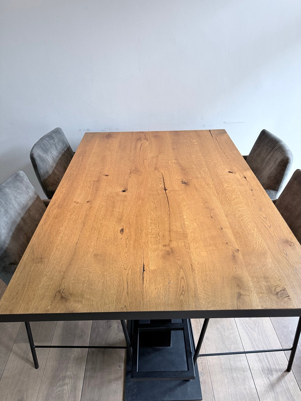 Hoge eettafel met eikenhouten blad en metalen onderstel, Ophalen, 100 tot 150 cm, Eikenhout, Zo goed als nieuw
