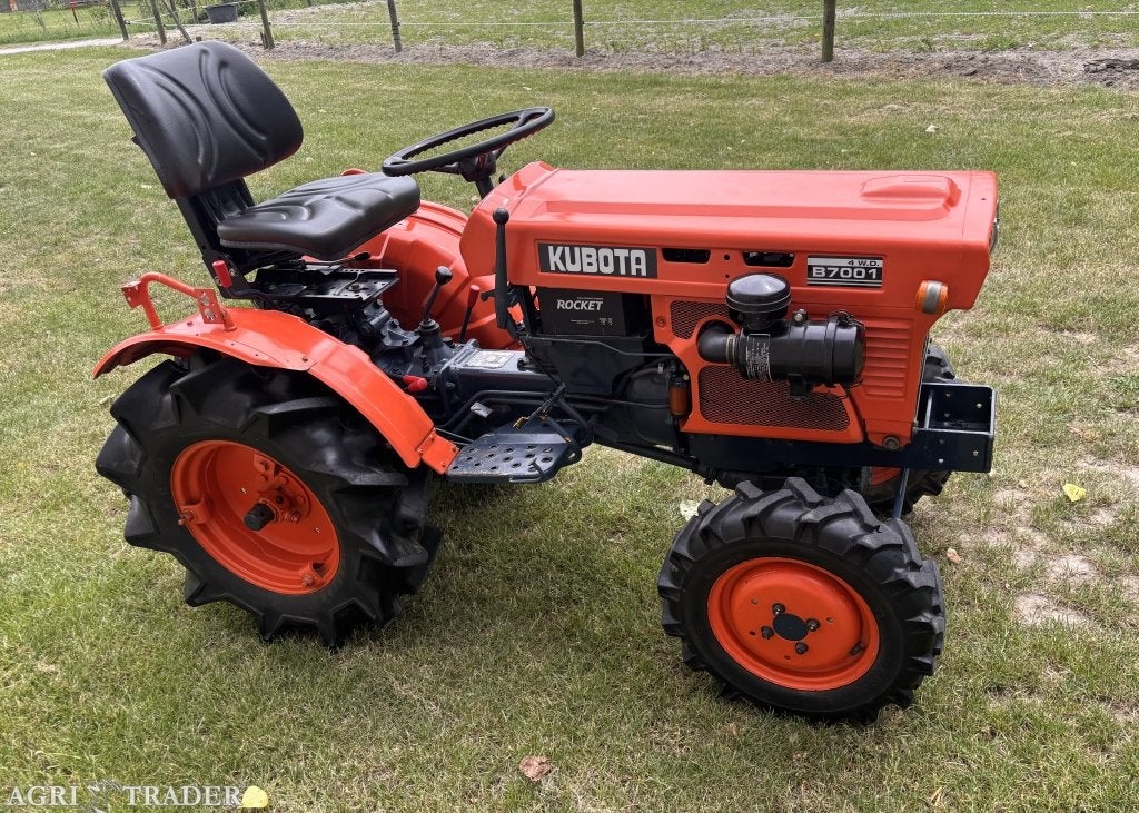 Kubota B7001 4WD minitractor - nette staat - incl beurt, Zakelijke goederen, Machines en Bouw | Tuin, Park en Bosbouw, Kubota