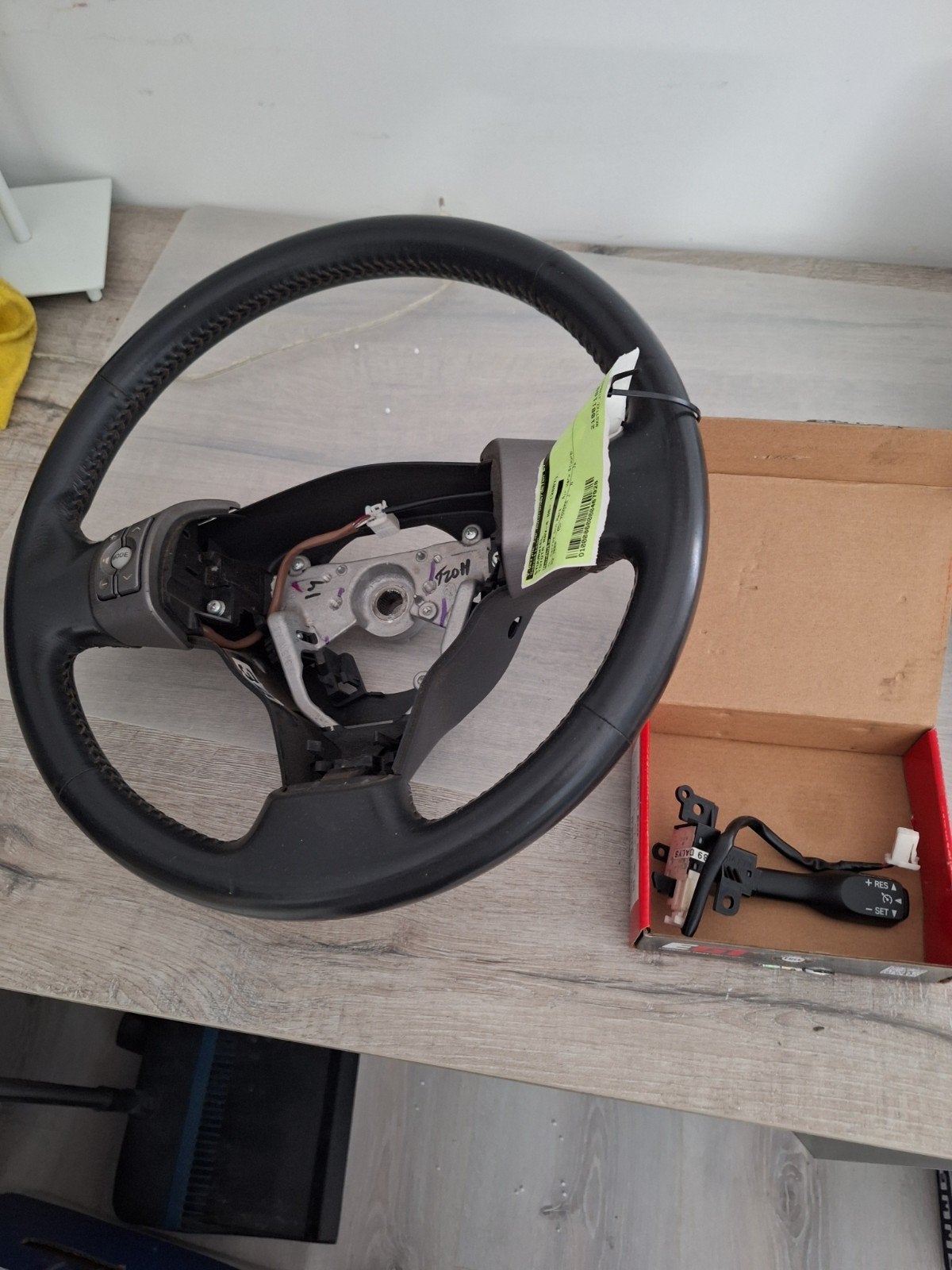 Stuurwiel Toyota RAV4 2007 met stuurbediening, Ophalen of Verzenden, Gebruikt, Toyota