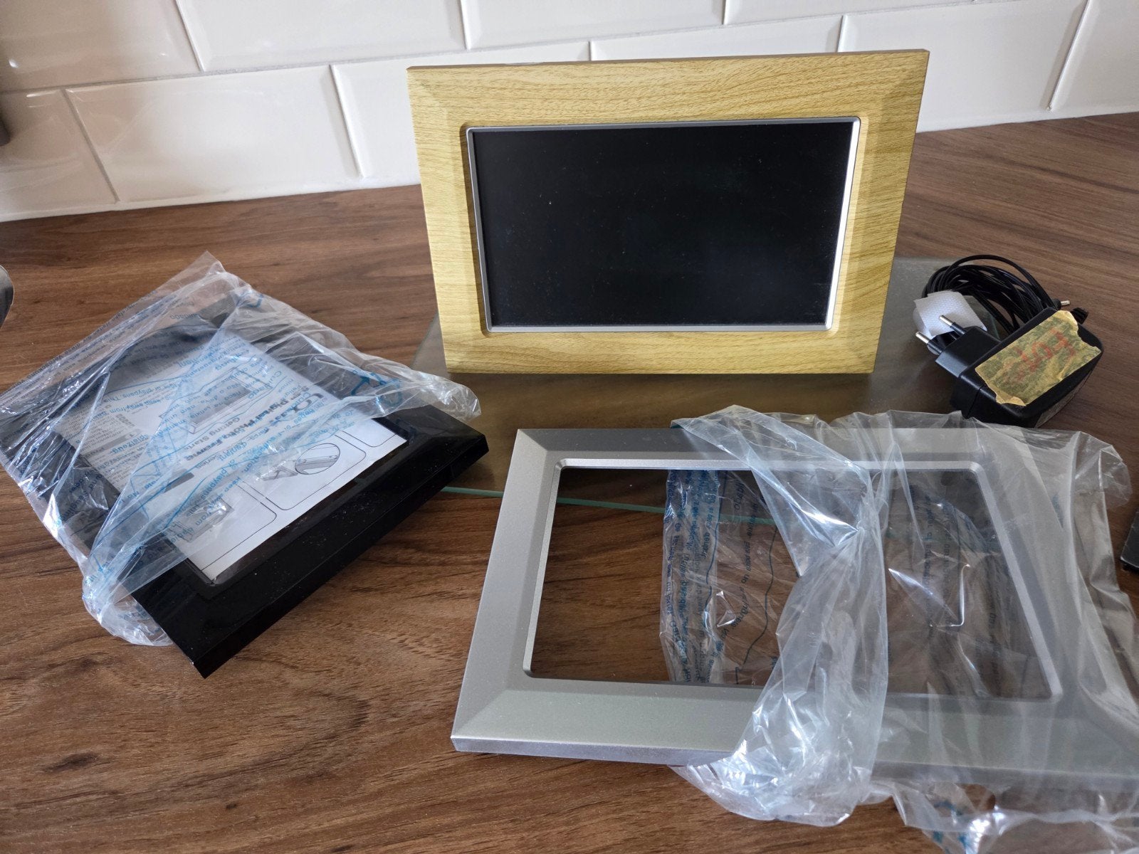 Digitale fotolijst met verwisselbare frames, Audio, Tv en Foto, Fotografie | Digitale fotolijsten, Overige merken, Geheugenkaartslot