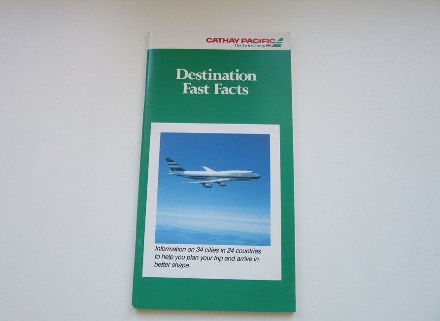 Cathay Pacific Destination fast facts, Verzamelen, Verzenden, Zo goed als nieuw, Overige typen